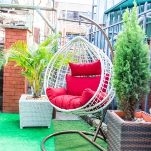 Mutt Modern rattan hammock swing